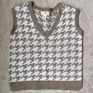 Jessica Simpson Houndstooth Sweater Vest 
Women Size Medium